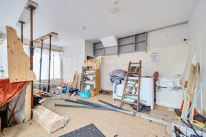 Photo 11- click for photo gallery